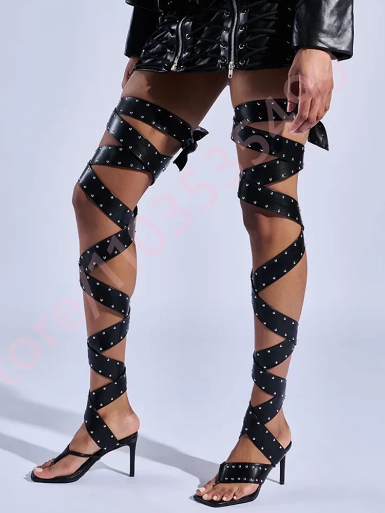 

Женские сапоги выше колена с черными заклепками и ремешками, новинка лета 2024, сексуальные подиумные римские сапоги на шпильке с клипсой, модные повседневные ботинки для вечеринок