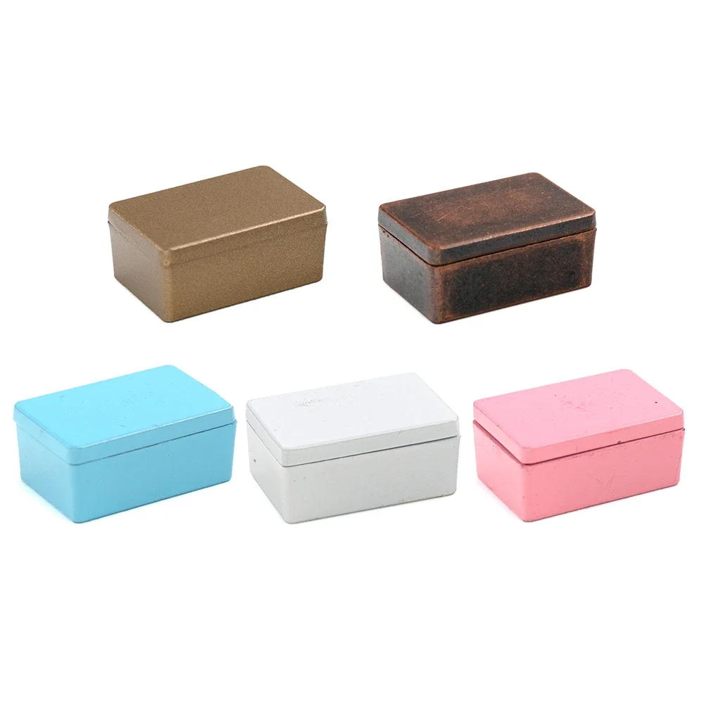 Accesorios en miniatura para casa de muñecas, Mini caja de Metal, caja de almacenamiento de simulación, modelo de juguete para decoración de casa de muñecas ob11, 1/12
