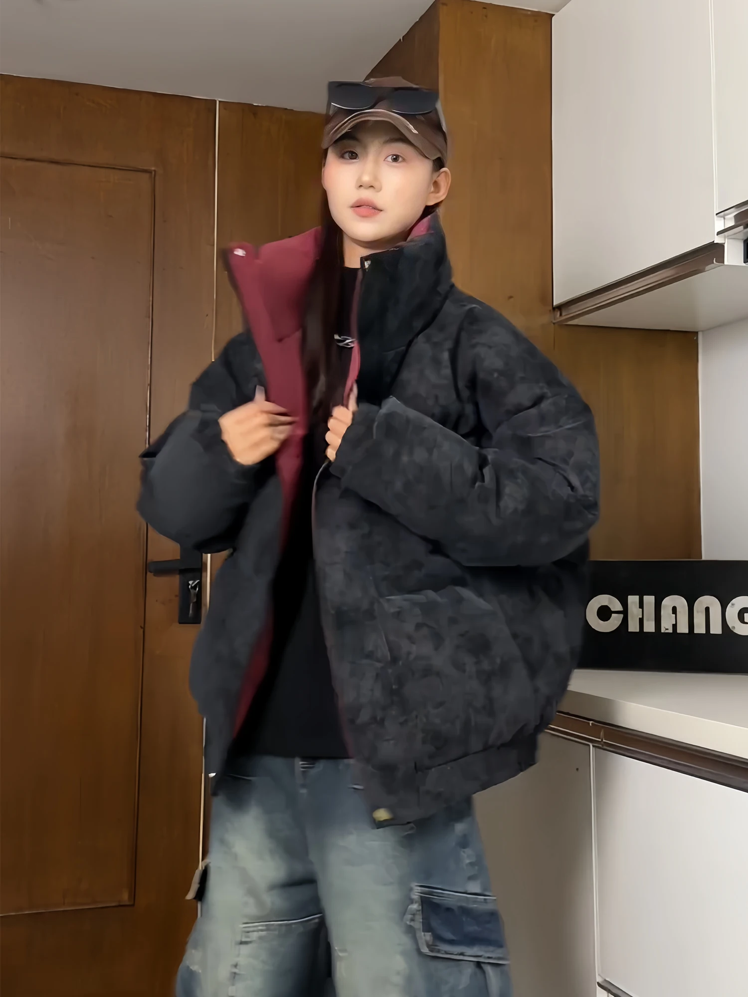 

Thiened Bla Dyed PU Leather Jaet Cotton Coat Men Women Winter Bread Sle American Cleanfit Cotton Outerwear