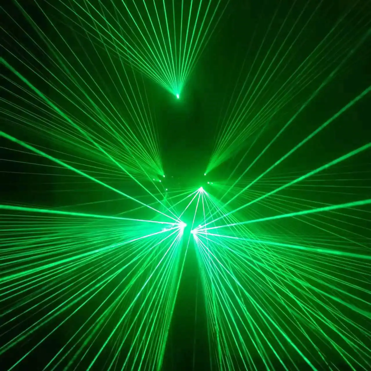 

New LED Light Belt Green Light Multi-beam Laser Dance Show Prop Laser with Christmas Halloween Nightclub Party 520nm green laser