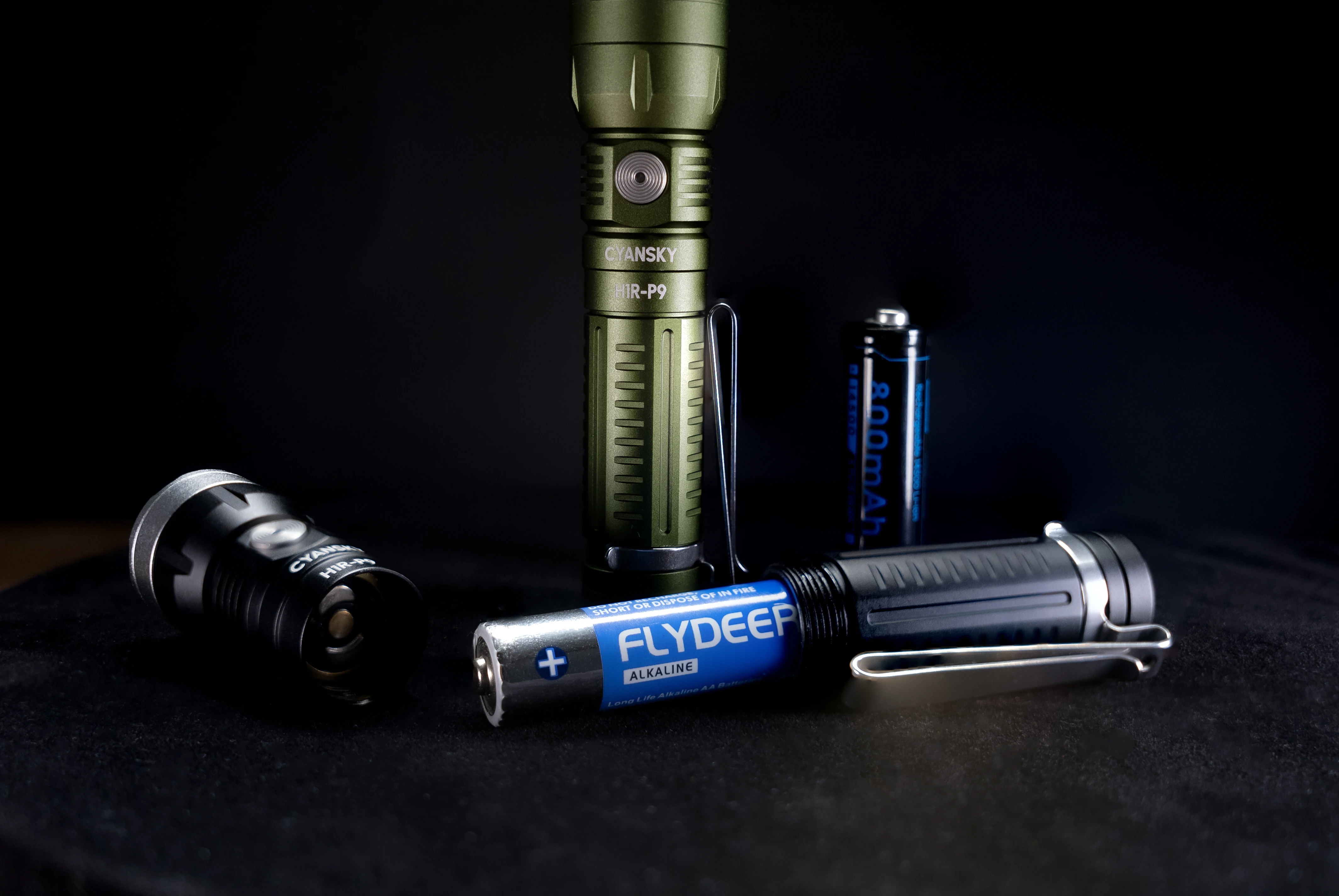 CYANSKY H1R-P9 Torcia EDC 14500 con 1300 lumen Uscita 240M Mini torcia ricaricabile multifunzionale da campeggio