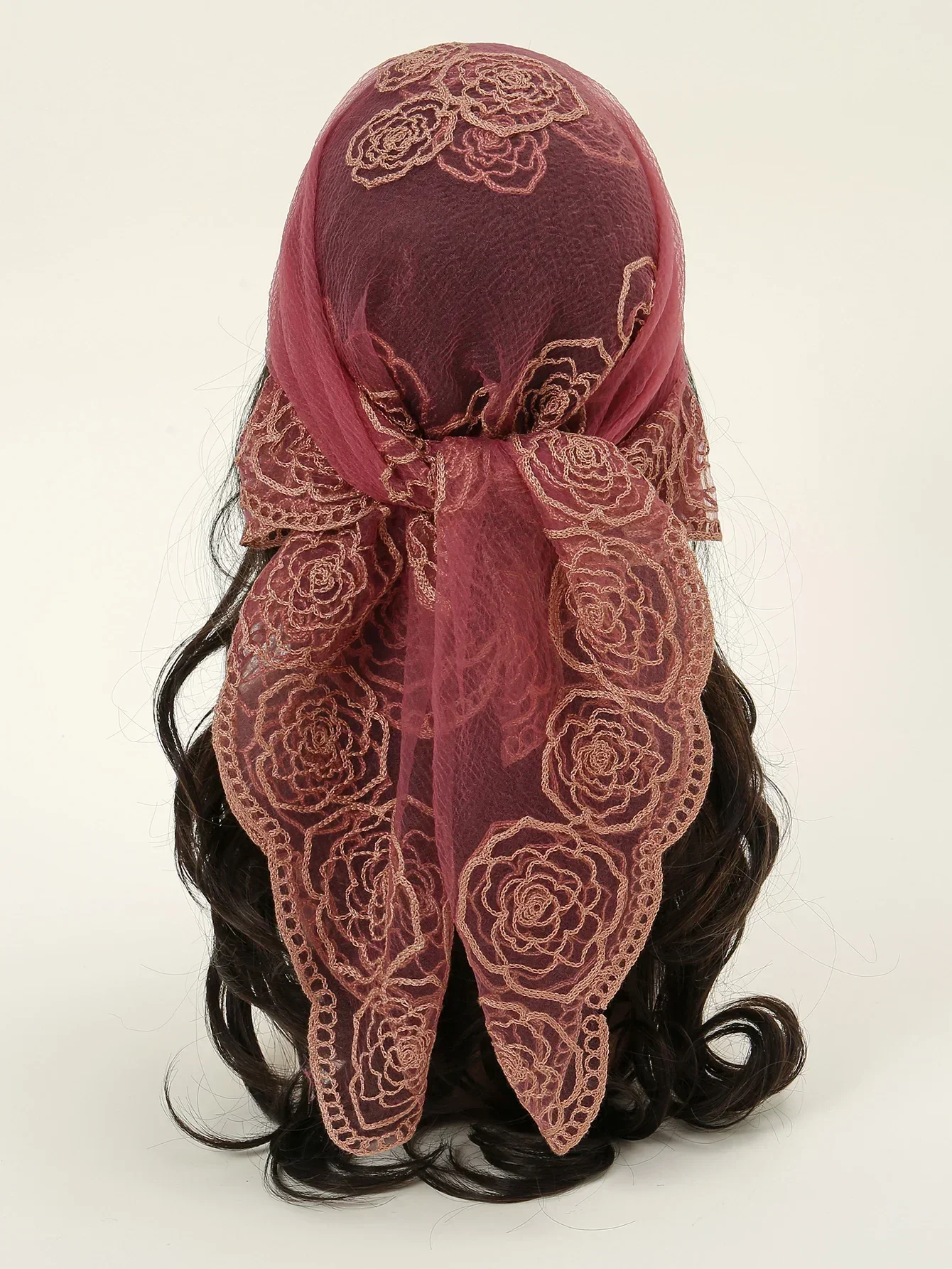 80*80 ซม.ลูกไม้ผ้าพันคอสแควร์สไตล์ Rock เย็บปักถักร้อยดอกไม้แถบคาดศีรษะสุทธิ Breathable Hijab ผ่าน Headscarf ผู้หญิงมุสลิม Veil