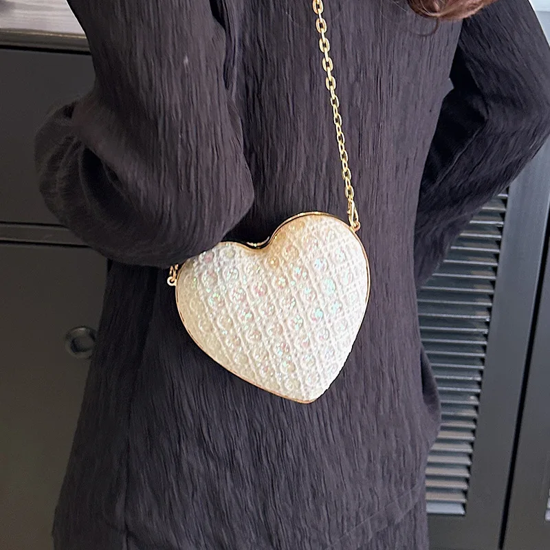 Bolso de mano con diamantes de imitación brillantes para mujer, cartera con forma de corazón, dorado, para noche, boda, Formal, para fiesta