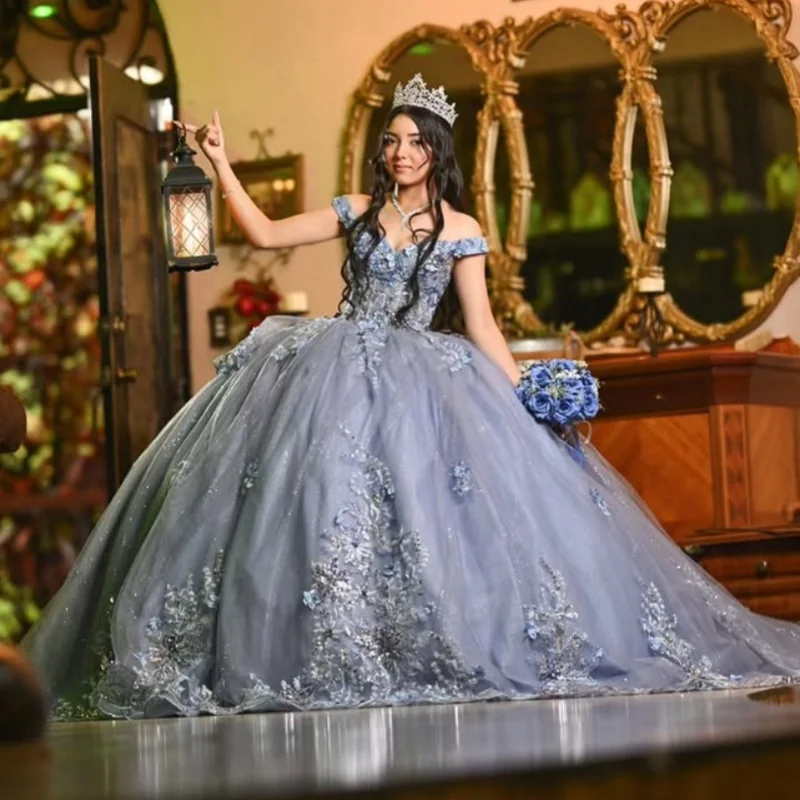 

Haze Blue Quinceanera Dresses Off the Shoulder Glitter 3D Flower Decal Layering Long tail Bow Vestido 15 Quinceanera Customized