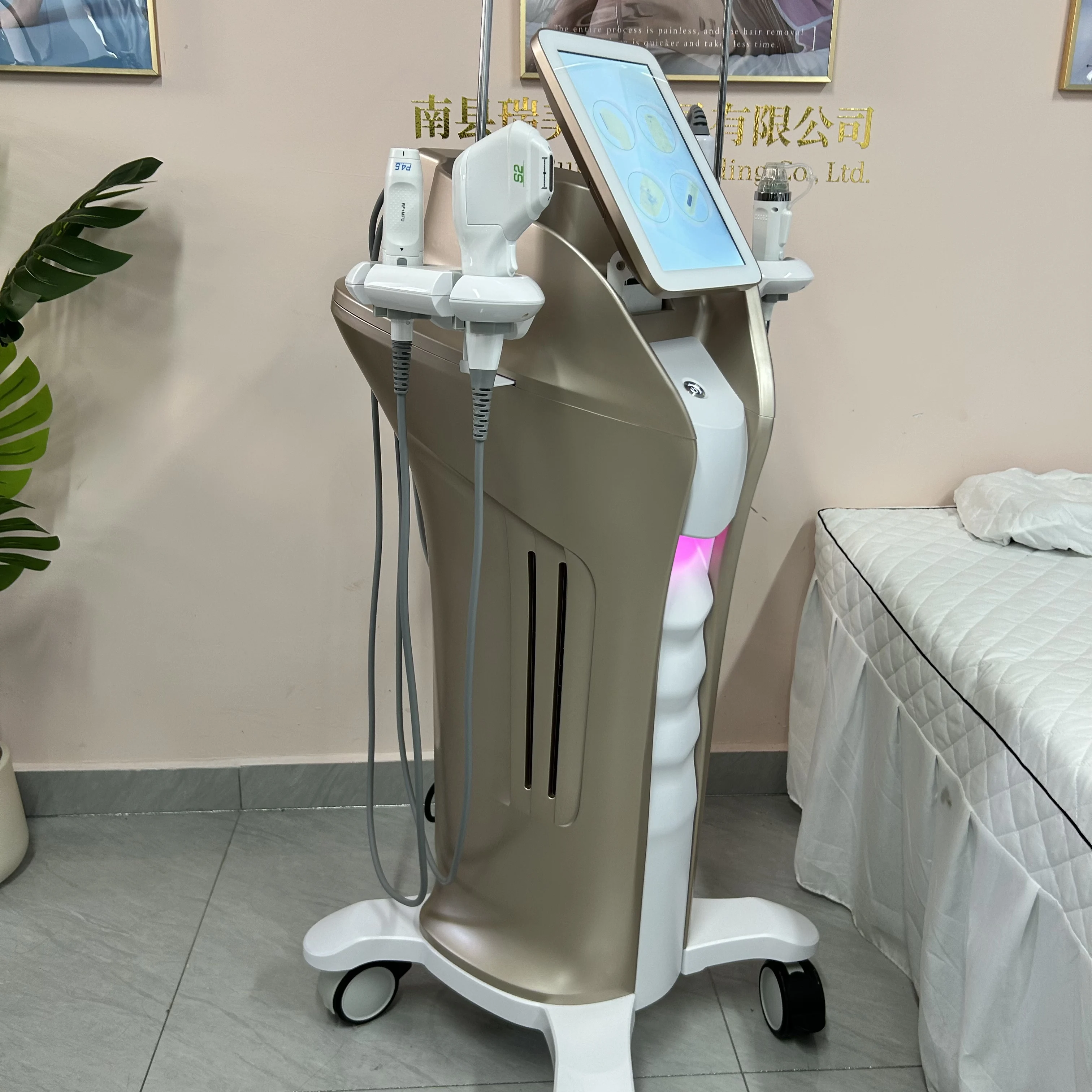 

Многофункциональный RF-аппарат 4-в-1 для омоложения кожи, профессиональное устройство для подтяжки кожи, уменьшения морщин и сужения пор, подходит для салонов красоты и спа-центров