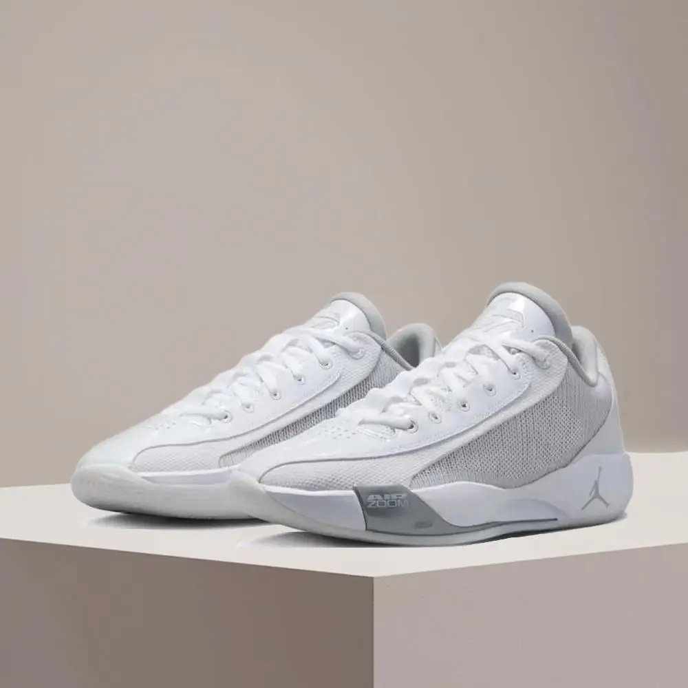 

Мужские повседневные удобные кроссовки Nike Jordan Luca .77: стильные, универсальные, нескользящие и прочные баскетбольные кроссовки HF0819-100