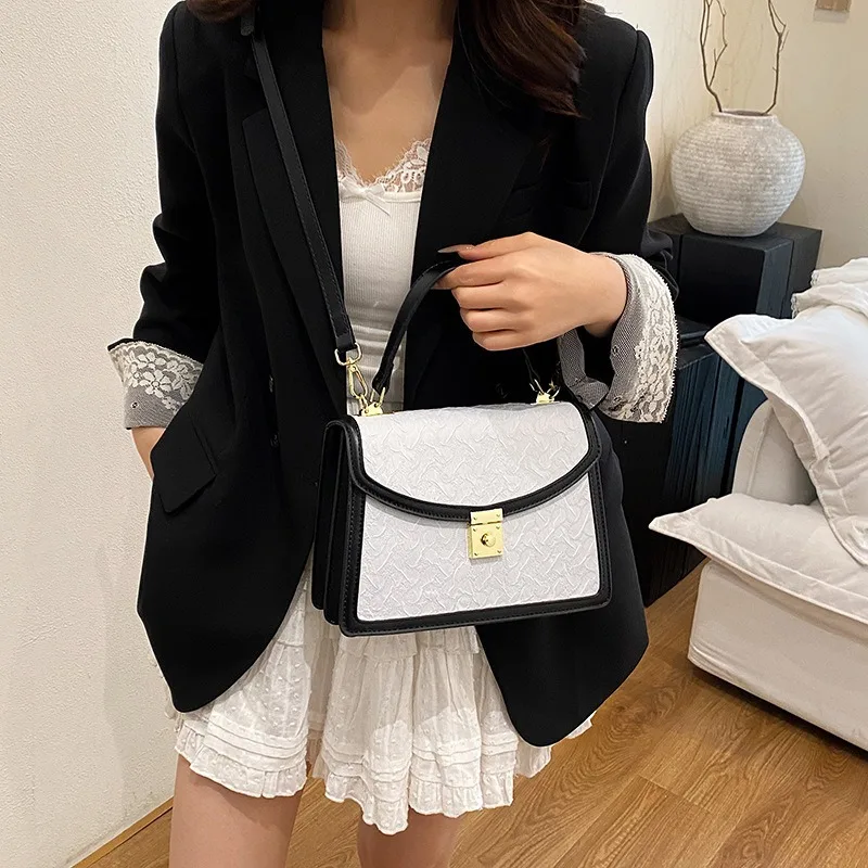 حقيبة كروس لربيع وصيف 2025، محفظة كتف لوكس للركاب، حقيبة نسائية بمقبض علوي مربع، حقيبة حمل بسيطة من اليوم إلى الليل