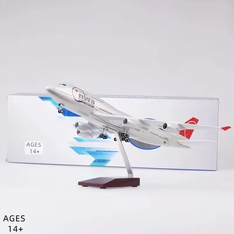 

1/150 Scale B747 Airplane Model Nwa NorthWest Airlines 47cm Diecast Resin Airplane With Led Lights And Wheel For Decoration Gift