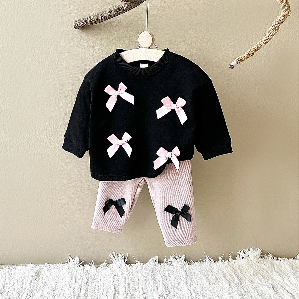 Ins Toddler Baby Suit Infant Outfit Baby Girls Spring Autumn Long Sleeved Bow Top Pullover+Pants Newborn Baby Clothes Sets 0-3Y