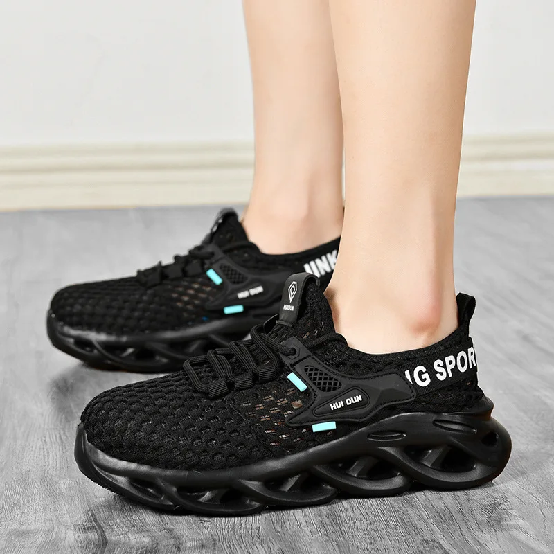 

New Arrival Mesh Breathable Labor Shoes Summer Lightweight Anti-smash Anti-puncture Work Footwear