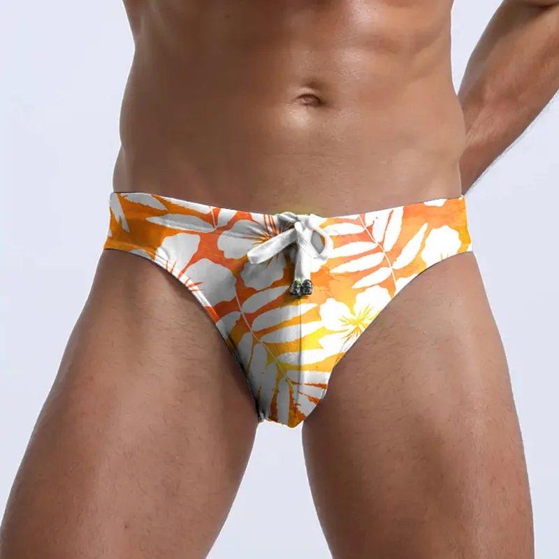 

2025 new fashion printed men's low-rise triangular swimming trunks anti-embarrassment swimming trunks E9J236