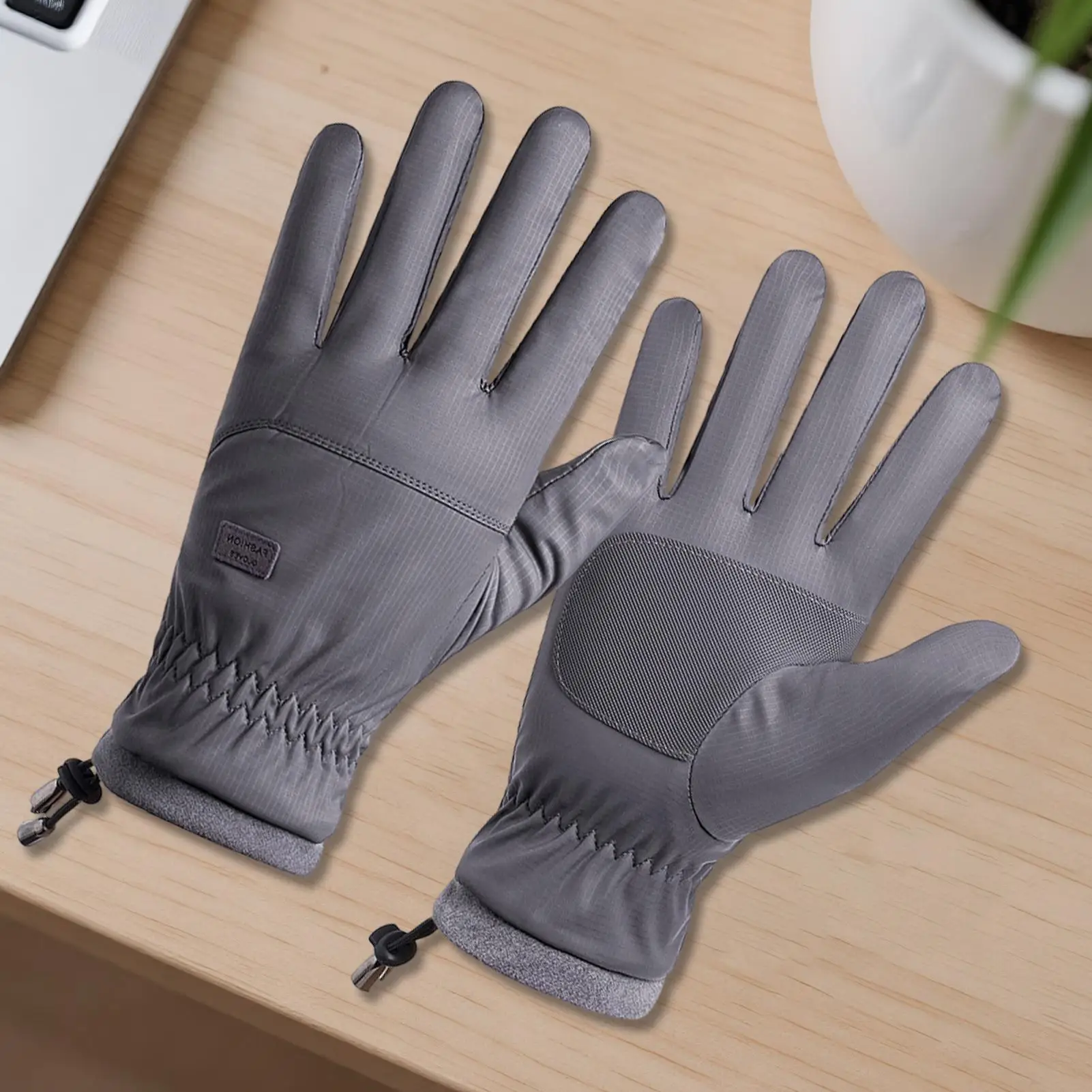 Heated Gloves For Men USB Heated Winter Gloves With Touchscreen 3 Levels Adjustable Winter Hand Heater For Women Commuting