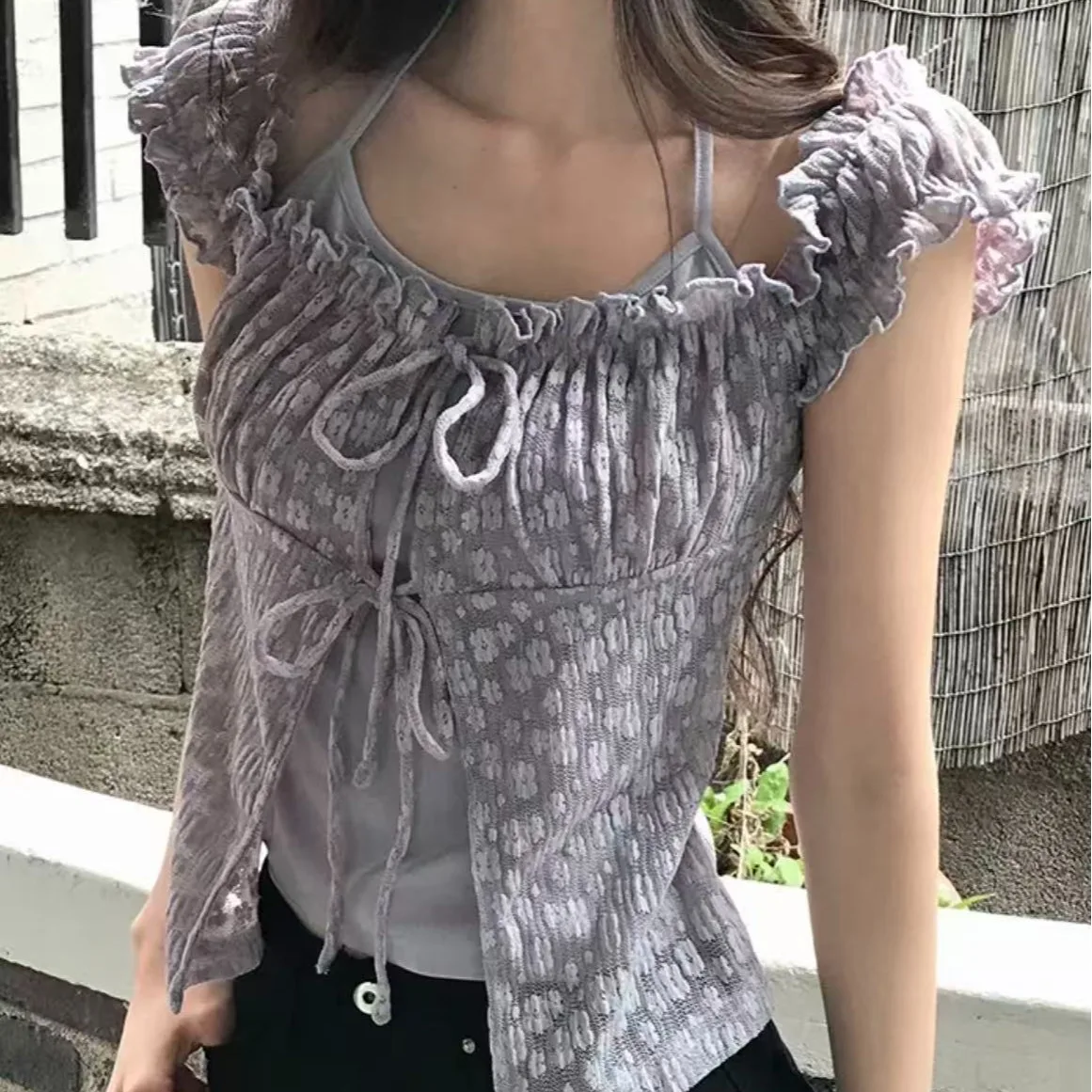 

Korean Style Floral Lace Short Sleeve Top Women's Design Sense Fake Two-Piece Hang Neck Short Shirt Female Summer Fashion