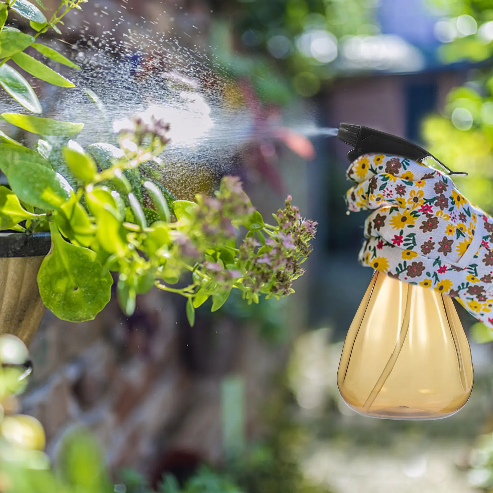 

2Pcs Hand Press Watering Cans High Quality Gardening Water Spray Bottles Reusable Plastic Kettles Indoor Outdoor Plant Care