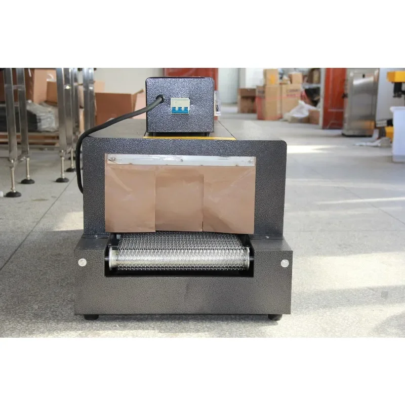 Máquina de embalagem retrátil a vácuo semiautomática de túnel de filme de PVC para mercadorias