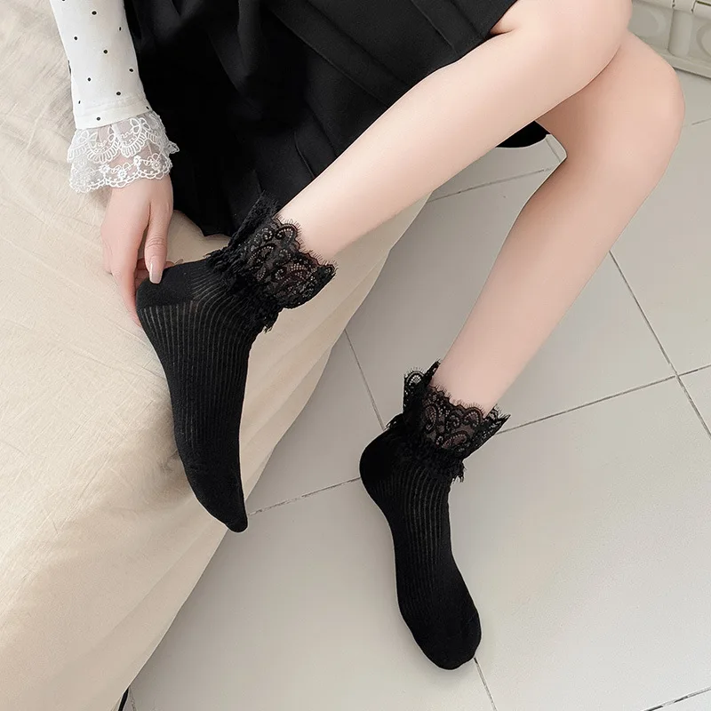 الدانتيل كشكش الجوارب النساء JK الحلو الفتيات لوليتا Kawaii لطيف الأميرة الجوارب الجوف خارج رقيقة تنفس بلون جوارب أنبوبية منخفضة