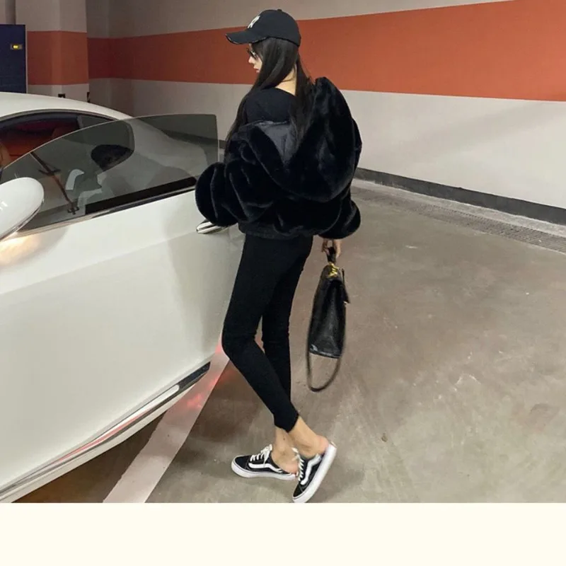 Y2k Jaket Bulu Palsu Lembut Wanita Jaket Crop Musim Gugur Musim Dingin Jaket Ritsleting Pakaian Jalanan Lengan Panjang Hitam Mantel Bulu Hangat Atasan Bertudung