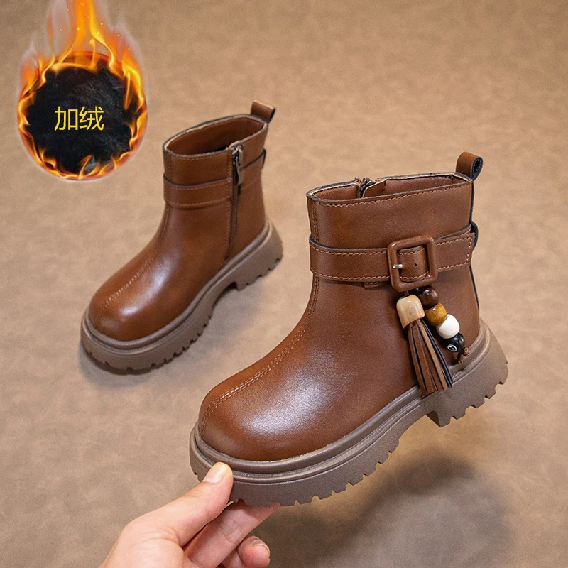 Bottes courtes en cuir pour enfants, chaussures d'hiver pour filles et garçons, nouveau Style à la mode, semelle souple, antidérapantes, polyvalentes, nouvelle collection 2025