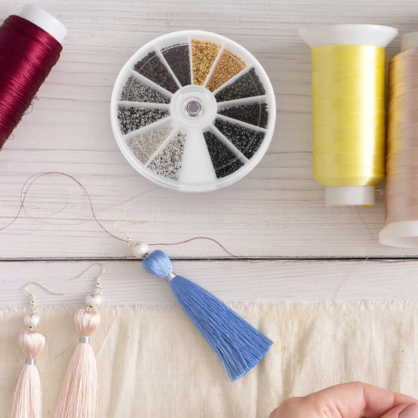 

EXQUIMEUBLE 3000pcs Tiny Crimp Beads Smooth Jewelry Making Findings Handmade Kit Bead Chain Connector Tube for Craft