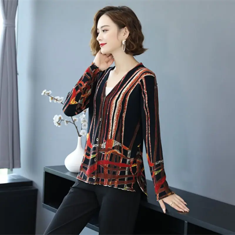 Cardigan lavorato a maglia primavera e autunno 2023 Cardigan unico in stile etnico stampato allentato retrò nuovi top nobili da donna