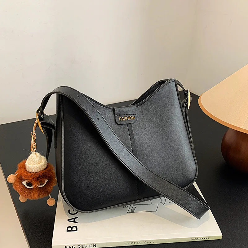 New Minimalist Shoulder Crossbody Bag for Women with A Trendy and Niche Design Korean Style Textured Bags for Women