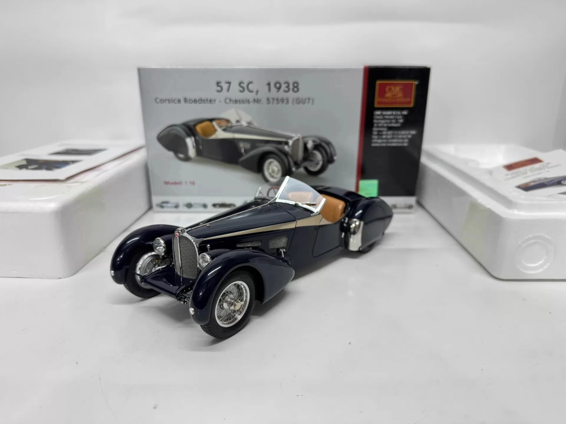 

CMC 1:18 57SC 1938 Corsica Roadster Simulation Limited Edition All Open Alloy Metal Static Car Model Toy Gift