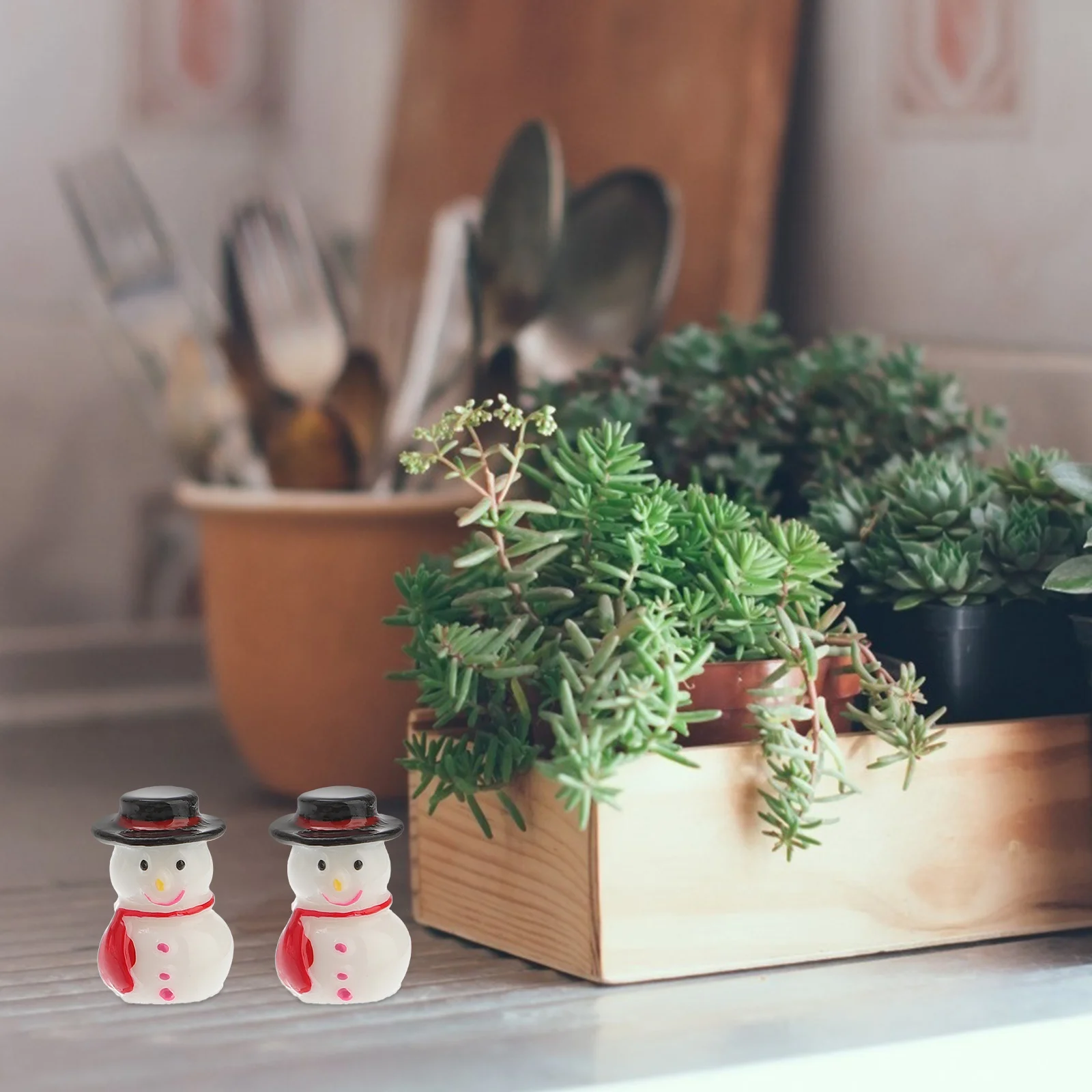 

10Pcs Mini Snowman Ornaments Resin Lightweight Smooth Solid Not Easy Broken Christmas Decor Home Garden Bonsai