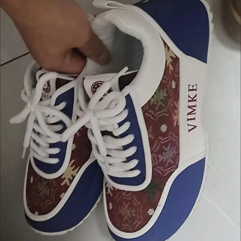 

High Quality Men's Sneakers for Teenagers Fashion Run Shoes for Men Casual Light Anti-slip Platform Sneakers Zapatillas Hombre