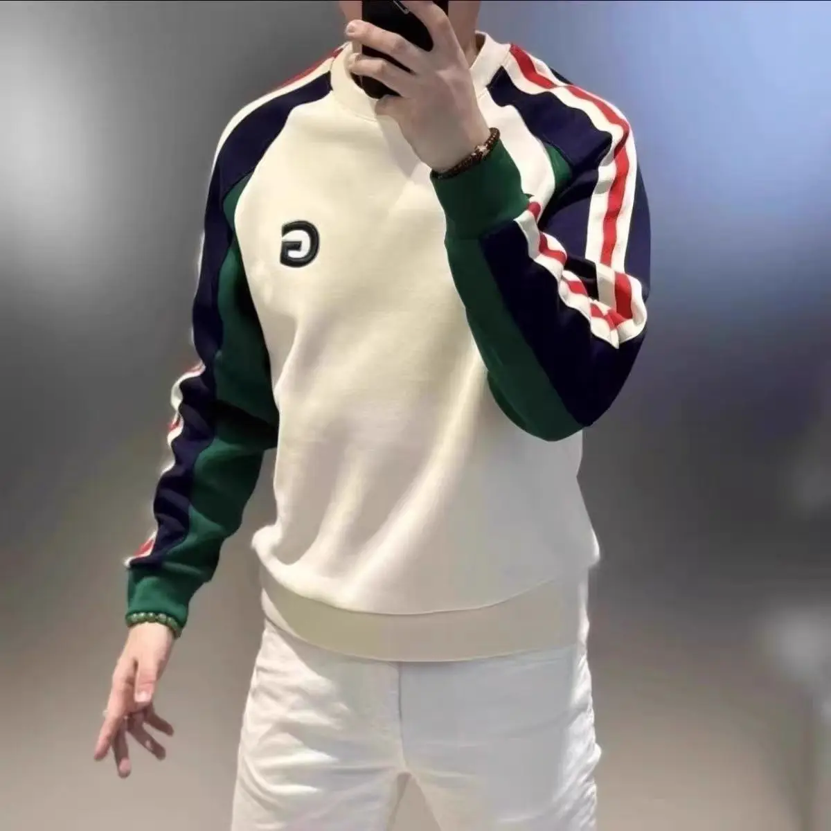 Winter 2026 Velvet Striped High-end Splicing Striped Men's Sweater Fashion Slim Fit Round Neck Long Sleeves Sweatshirts