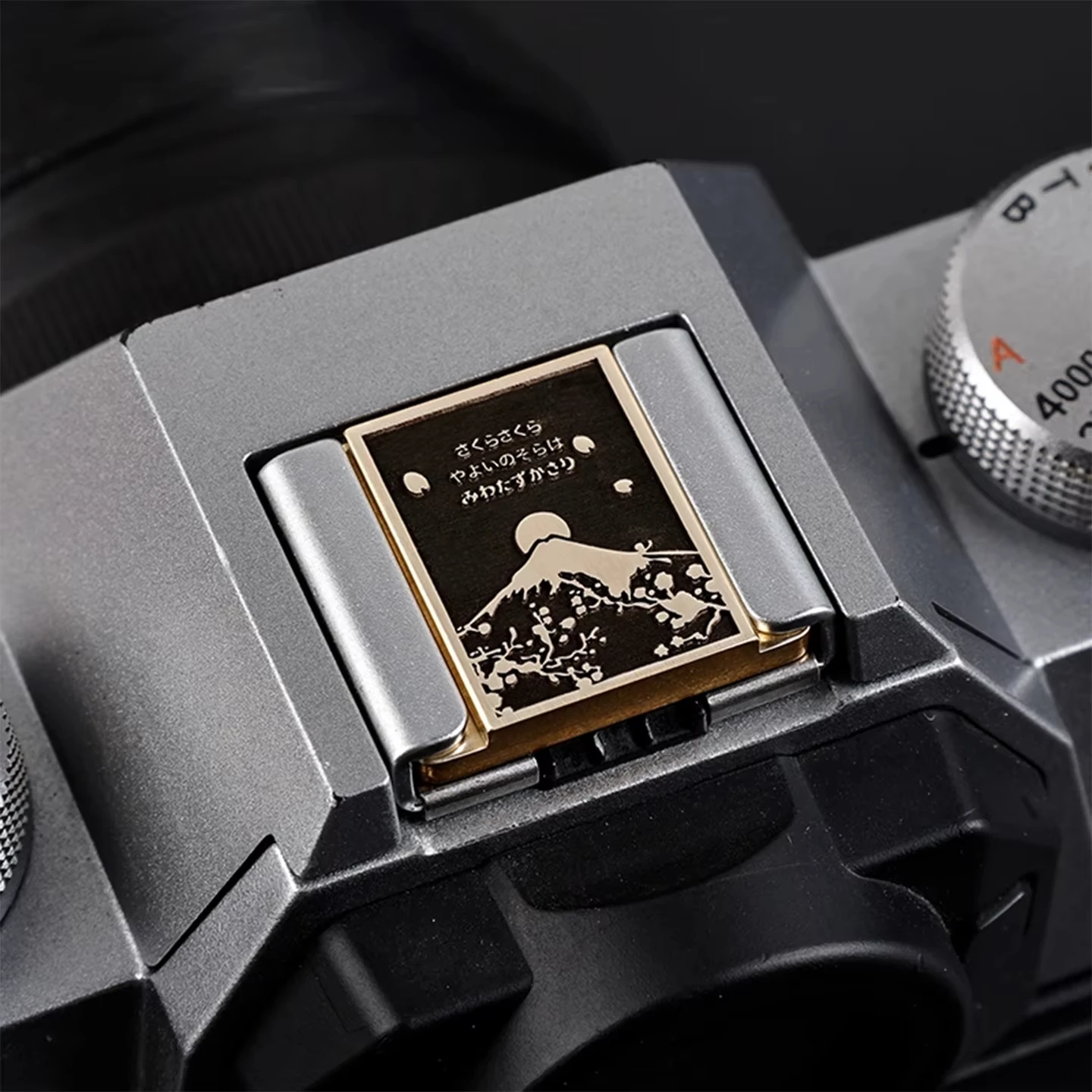 Camera hot Shoe Cover Suitable for Fuji XS20 x100VI XM5 XT50 Canon R8 r50 r6 Nikon Z50 ZFC Z30 Micro Single Metal Dust Cover