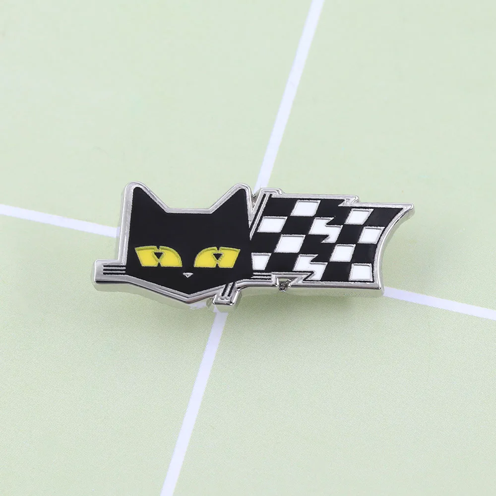 Retro SEV Marchal Cat Enamel Pin Racing Checkered Flag Badge Vintage Motorsport Brooch Car Fans Biker Jacket Lapel Pin Accessory