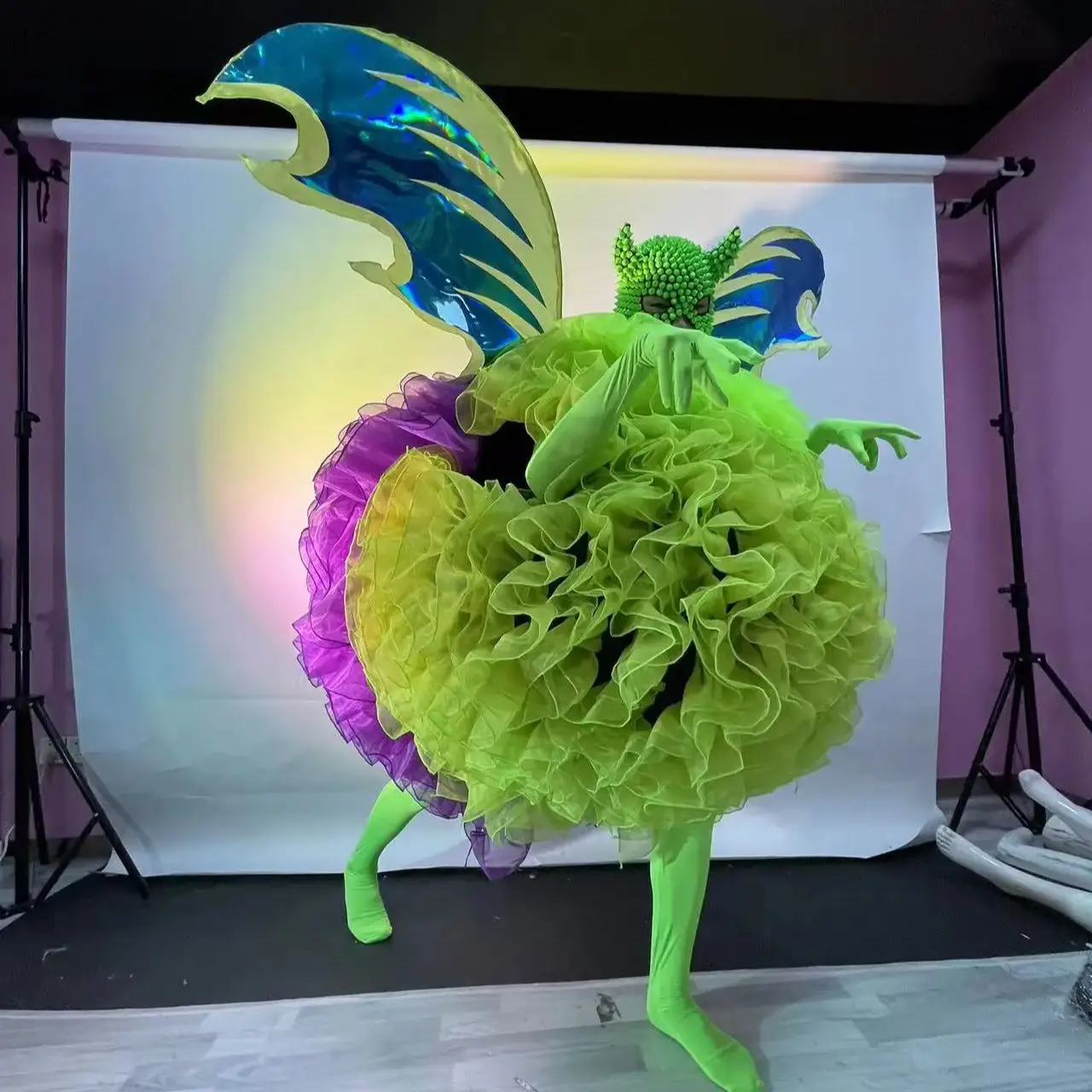 

Stage Ball For Performance Show Three variations of green organza performance costumes fringe disco costumes