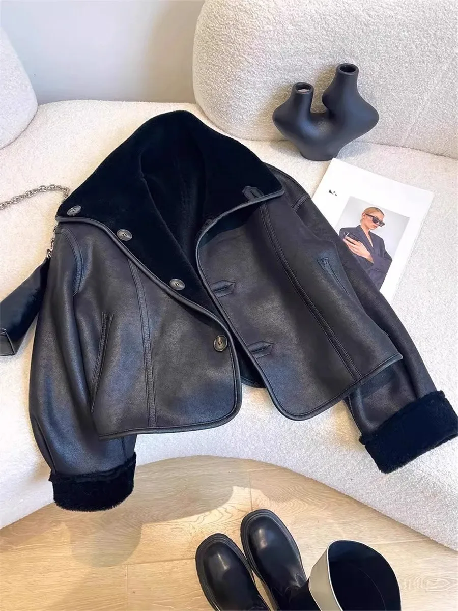 

Korean Style Women's Short Jacket Soft Solid Color Fake Leather Plush Lapel Jacket Fashionable Temperament Autumn Winter New Top