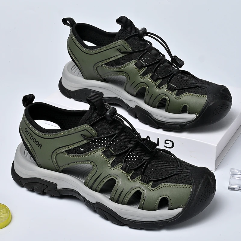 

Olive casual sports sandals man 2025 Summer lightweight wading shoes Anti-skid shock absorption running shoes Safety Toe Cap