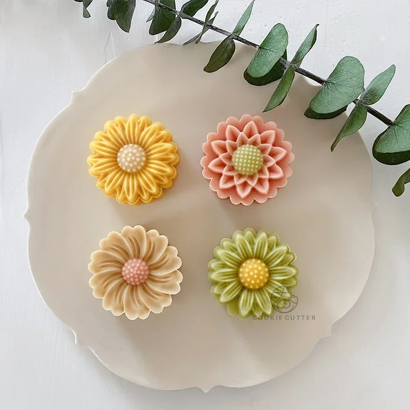 4Pcs/Set 50g Daisy Shape Cookie Stamp Flower Mooncake Mold Spring Pastry Cake Decoration Tool Hand Pressure Home DIY Baking Mold