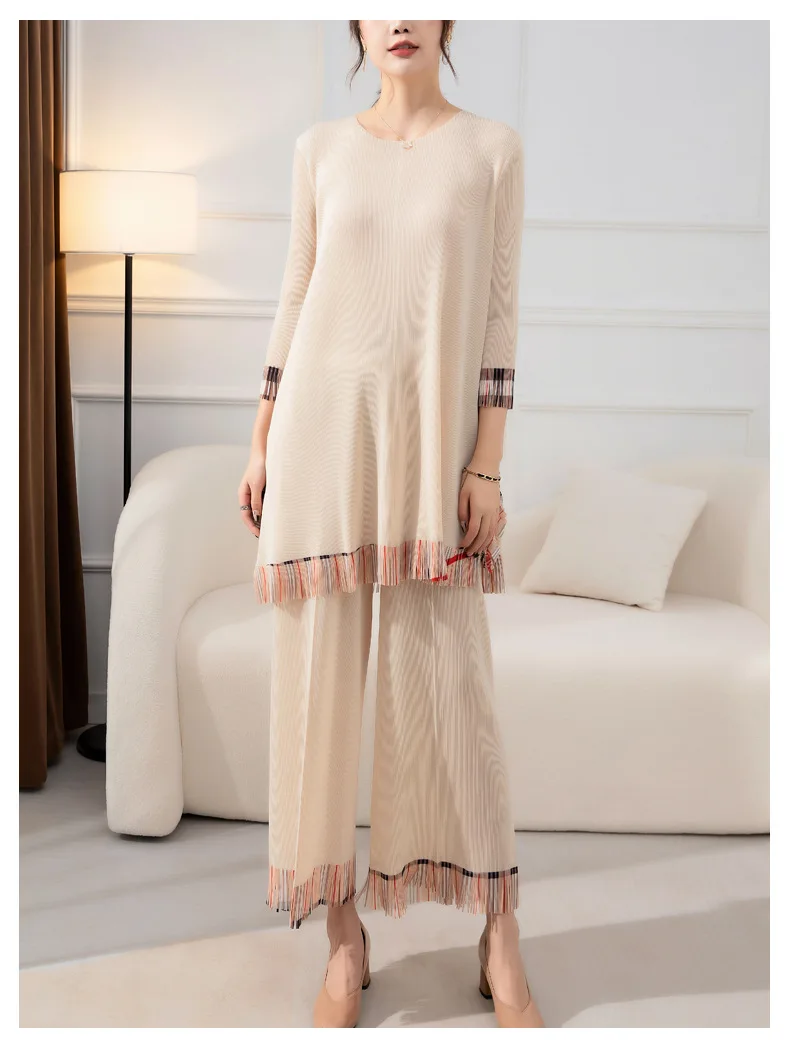 

Spring and Autumn 2023 new women's vintage print suit Miyak fold Fashion loose plus size Long fringe top and wide leg pants