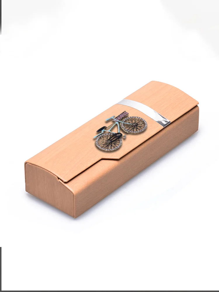 

Foldable Portable PU Eyewear Cases Imitated Material Decor, Light Gold & White.