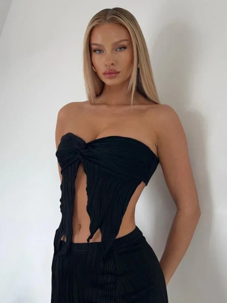 European  American 2024 Spring New Women's Fashion Sexy Wrinkle Strip Twisted Strapless Backless Top Traffic 2024 Women Y2k