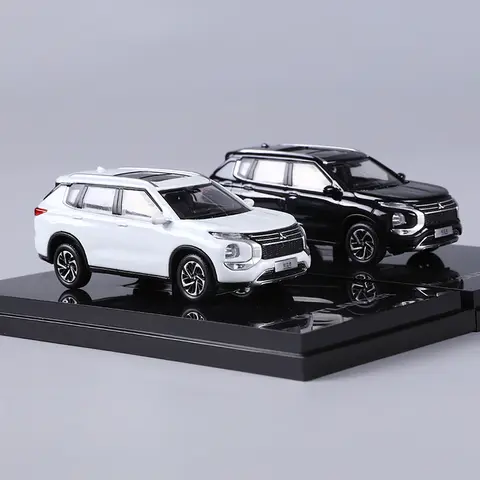 Till salu 1:64 Outlander svart/vit legeringsmodellbil 12 best sales Pajero-leksak - №9