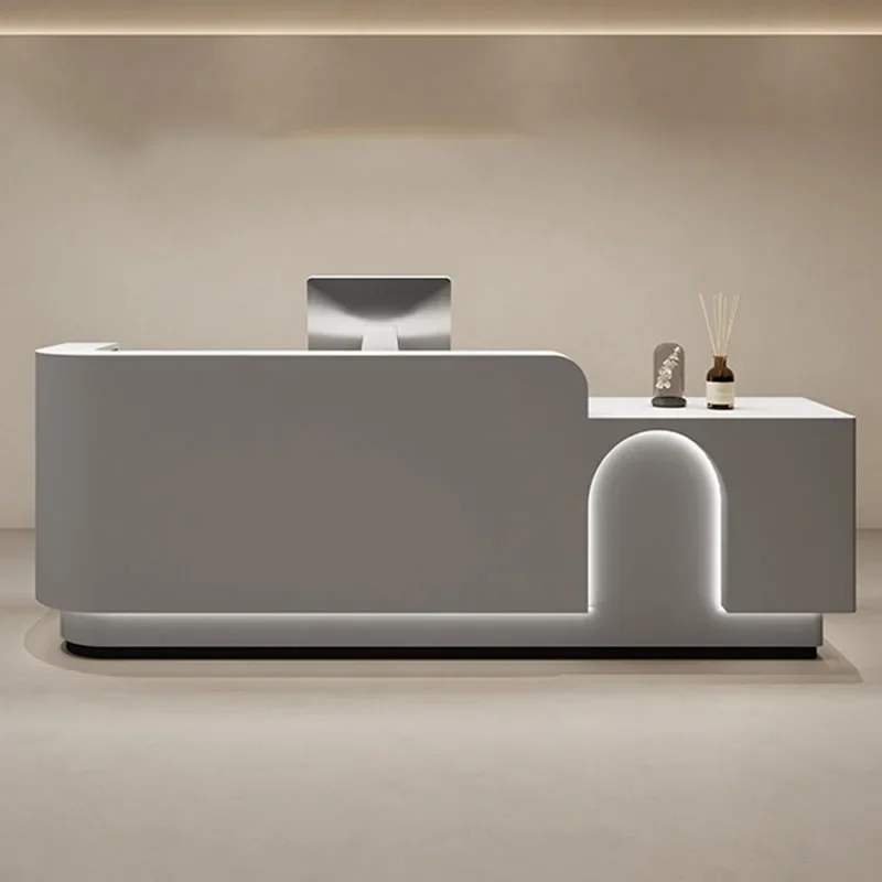 

Небольшой бар, кассовый аппарат, стойка регистрации, стоячий офисный стол, розничная касса, спа-рецепция, мебель для мобильного бюро