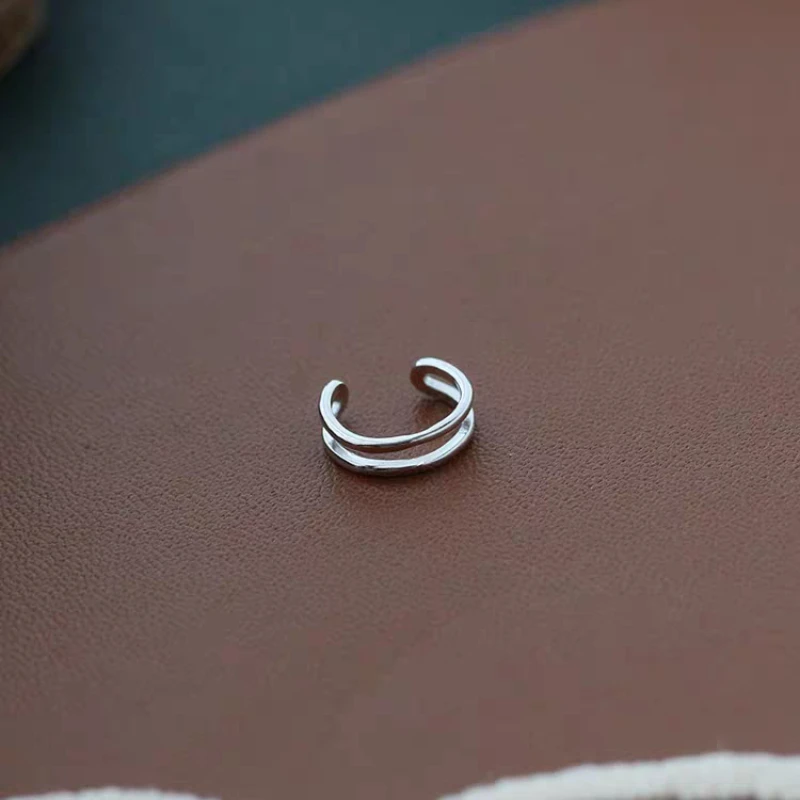 

Серьги-гвоздики из стерлингового серебра 925 пробы с геометрическим рисунком, модные простые серьги без отверстий для ушей, дизайн, подарок для девочек, элегантные украшения для женщин