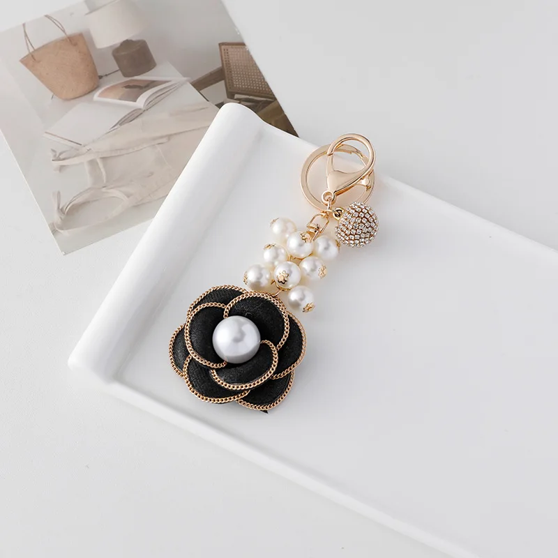 Boutique French Fragrant Breeze Pearl Perfume Chain Camellia Flower Keychain Car Key Bag Charm Women Girl Keyring Gift Jewelry — zdjęcie 7