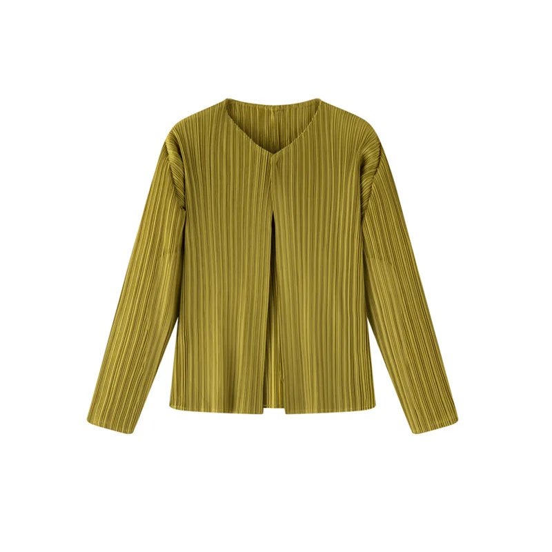 Miyake Pleated New 2025 Cardigan Top for Autumn Thin Style, Paired with Sun Protection Jacket, Small Shawl, Short Pleated Jacket