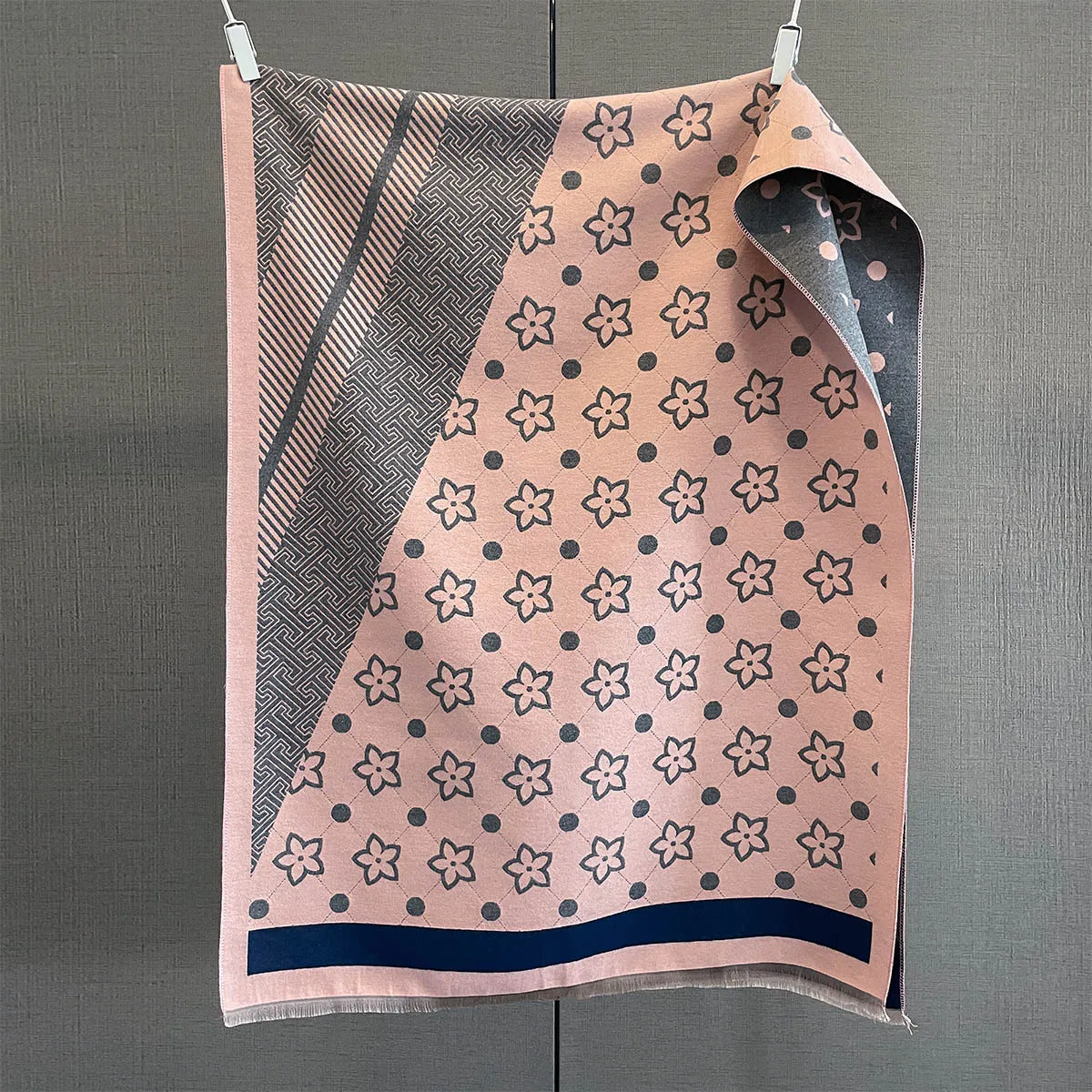 Women Long Jacquard Shawl Imitation Cashmere with Tassels Thick Pashmina Scarf Warm Muffler for Autumn Winter Daily Wrap