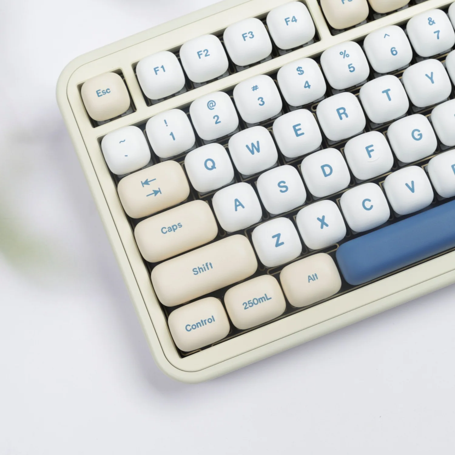 MOG steamed bread keycaps soy milk full set of PBT sublimation keycaps split space 7u supplement