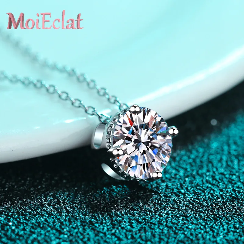 Dazzling 1ct Moissanite Round Cake Pendant Necklace for Women Jewelry, Art Deco-Inspired Design Platinum PT950 Clavicle Chain
