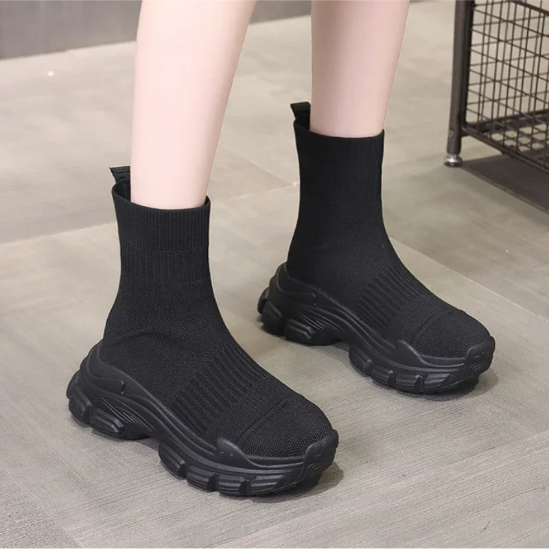 Sockens tiefel Damen Herbst neue schwarze kurze Stiefel dicke Sohle runde Zehen für rutsch feste, verschleiß feste lässige elastische Stiefel