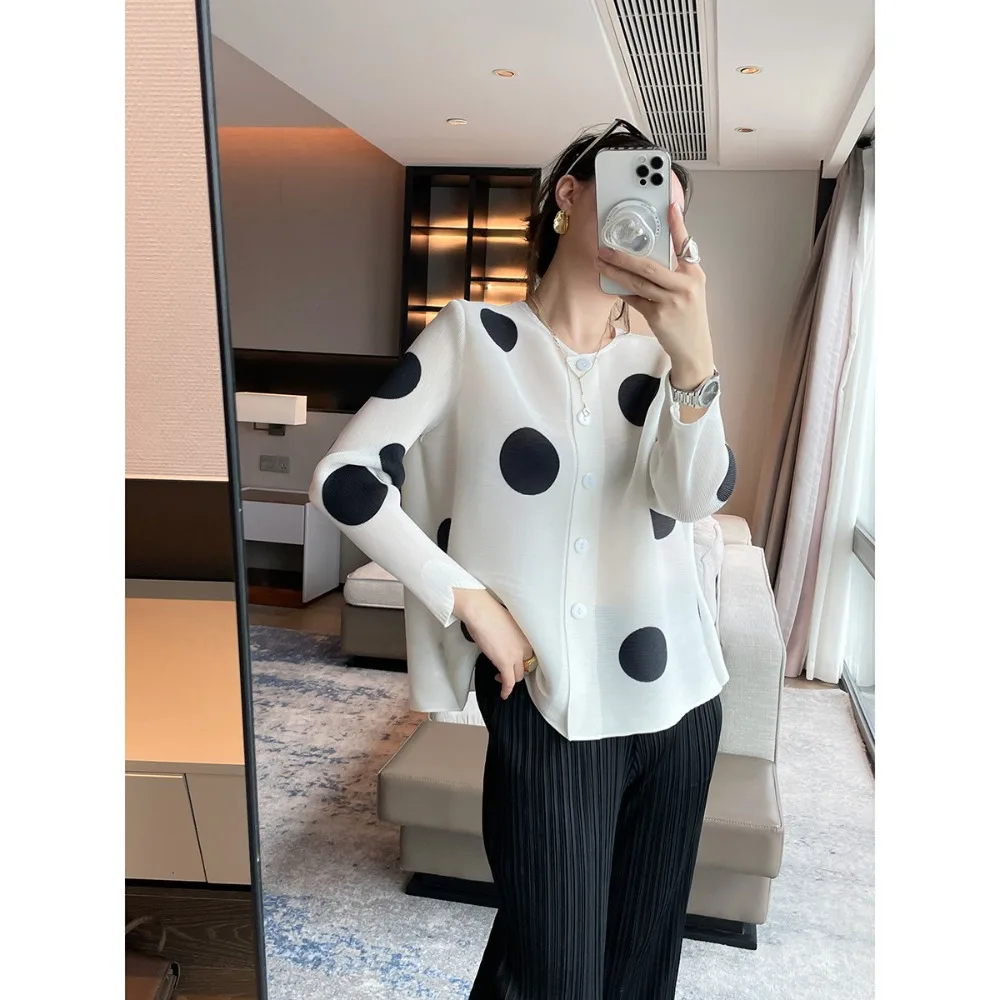 Miyake Pleated Cardigan Jacket Spring2025 New Clashing Polka Dot Printed Fold Cardigan Short Pleats Jacket Seven-quarter Sleeves