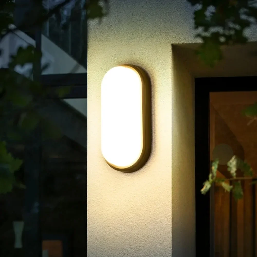 Applique Murale Moderne à LED, Plafonnier Ovale Monté en Surface, Étanche à l'Humidité, Éclairage d'Extérieur, Idéal pour un Jardin, une Véranda ou un Allée, 12/15W