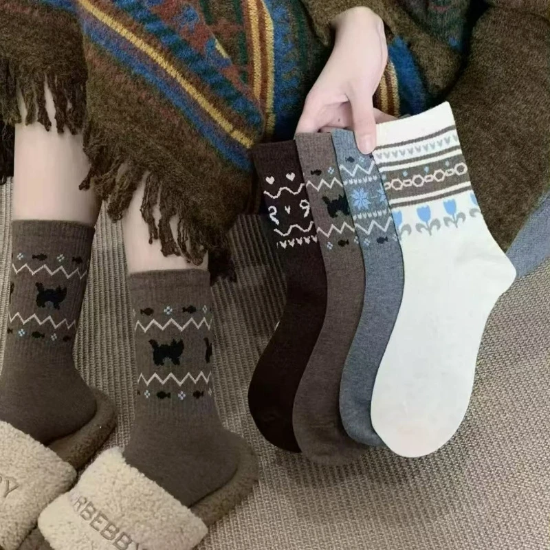4 Pairs Women Vintage Graphic Mid‑Calf Socks, Lovely Cat Flower Geometric Crew Socks, Versatile Casual Socks for Daily & Gifting